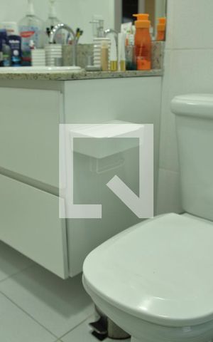 Apartamento à venda com 108m², 2 quartos e 2 vagasBanheiro do Quarto 2