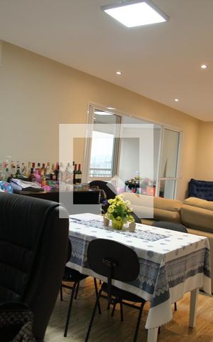 Apartamento à venda com 108m², 2 quartos e 2 vagasSala
