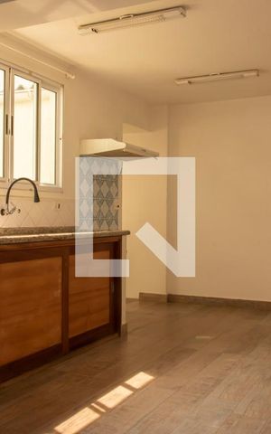 Casa à venda com 390m², 3 quartos e 2 vagas Casa à venda com 390m², 3 quartos e 2 vagasCozinha