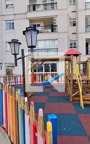 Apartamento para alugar com 70m², 3 quartos e 1 vaga Apartamento para alugar com 70m², 3 quartos e 1 vagaÁrea comum - Playground