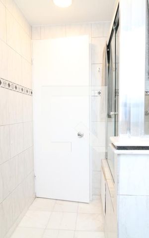 Apartamento à venda com 202m², 4 quartos e 2 vagasBanheiro