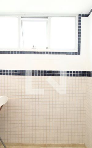 Apartamento à venda com 202m², 4 quartos e 2 vagasBanheiro