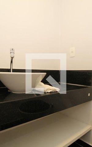 Apartamento à venda com 202m², 4 quartos e 2 vagasBanheiro