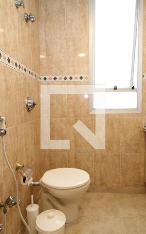 Apartamento à venda com 202m², 4 quartos e 2 vagasBanheiro