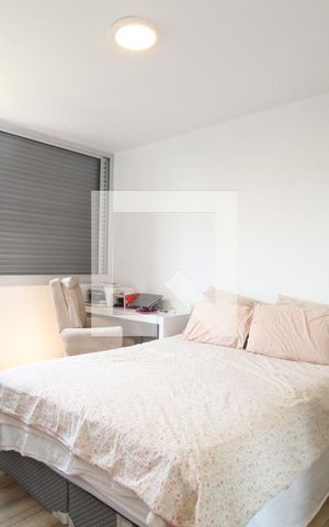 Apartamento à venda com 202m², 4 quartos e 2 vagasQuarto