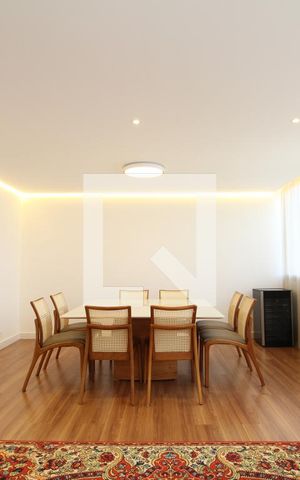 Apartamento à venda com 202m², 4 quartos e 2 vagasSala