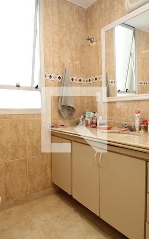 Apartamento à venda com 202m², 4 quartos e 2 vagasBanheiro
