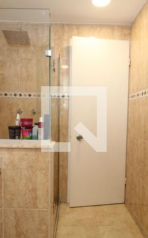Apartamento à venda com 202m², 4 quartos e 2 vagasBanheiro