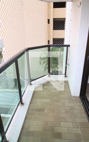 Apartamento para alugar com 106m², 3 quartos e 2 vagasQuarto 3 - Varanda