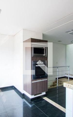 Casa à venda com 238m², 3 quartos e 5 vagas Casa à venda com 238m², 3 quartos e 5 vagasCopa/Cozinha