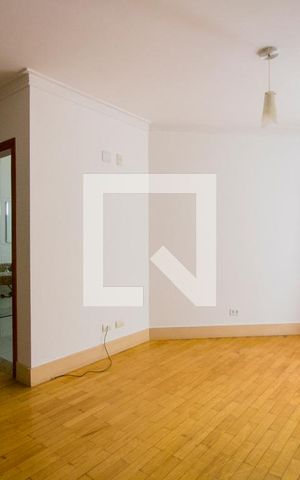 Casa à venda com 238m², 3 quartos e 5 vagas Casa à venda com 238m², 3 quartos e 5 vagasQuarto 1 - Suíte
