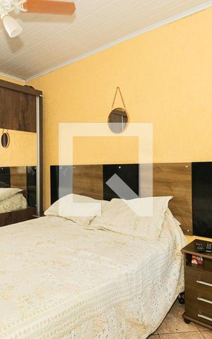 Casa à venda com 250m², 2 quartos e 2 vagas Casa à venda com 250m², 2 quartos e 2 vagasQuarto 2