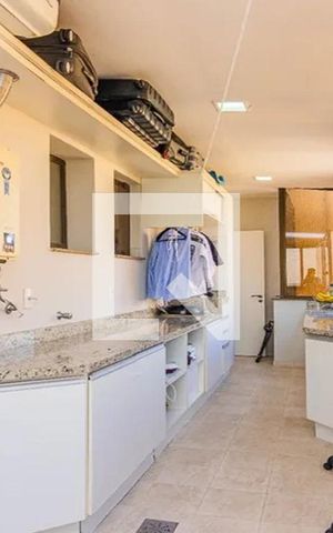 Apartamento à venda com 329m², 3 quartos e 3 vagasÁrea de Serviço
