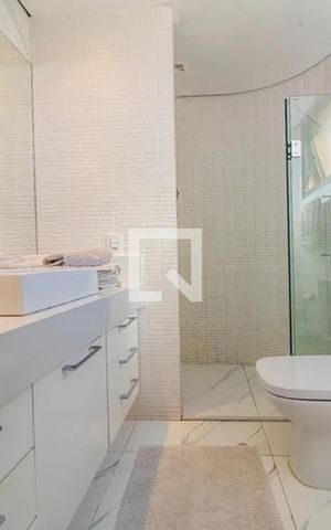 Apartamento à venda com 329m², 3 quartos e 3 vagasBanheiro - Quarto