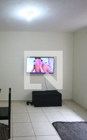 Casa à venda com 200m², 3 quartos e 2 vagas Casa à venda com 200m², 3 quartos e 2 vagasSala casa 02