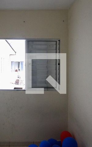 Casa à venda com 200m², 3 quartos e 2 vagas Casa à venda com 200m², 3 quartos e 2 vagasQuarto 02 casa 02
