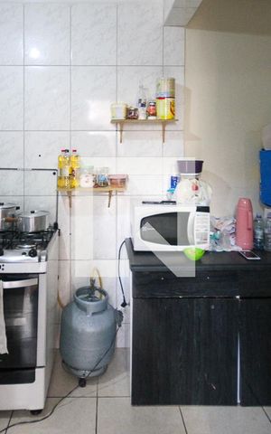 Casa à venda com 200m², 3 quartos e 2 vagas Casa à venda com 200m², 3 quartos e 2 vagasCozinha casa 02
