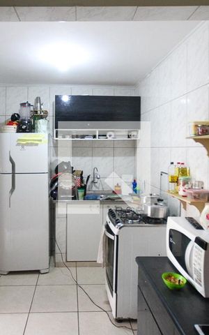 Casa à venda com 200m², 3 quartos e 2 vagas Casa à venda com 200m², 3 quartos e 2 vagasCozinha casa 02