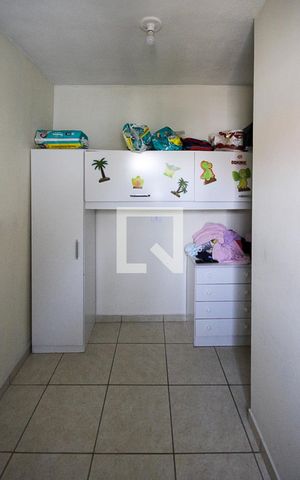 Casa à venda com 200m², 3 quartos e 2 vagas Casa à venda com 200m², 3 quartos e 2 vagasQuarto 02 casa 02