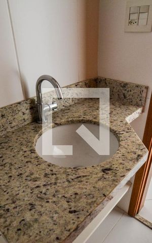 Apartamento à venda com 60m², 2 quartos e 2 vagas Apartamento à venda com 60m², 2 quartos e 2 vagasBanheiro Social