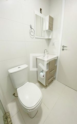 Apartamento para alugar com 60m², 1 quarto e sem vagaBanheiro