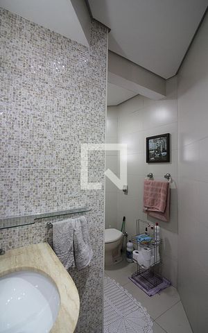Apartamento à venda com 114m², 3 quartos e 2 vagasBanheiro Social