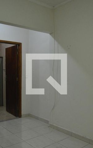 Casa à venda com 200m², 2 quartos e 3 vagasQuarto Suíte