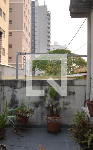 Casa à venda com 200m², 2 quartos e 3 vagasQuintal