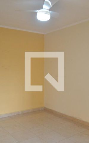 Casa à venda com 200m², 2 quartos e 3 vagasSala