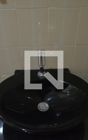 Casa à venda com 200m², 2 quartos e 3 vagasBanheiro da Suíte