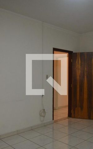Casa à venda com 200m², 2 quartos e 3 vagasQuarto 1