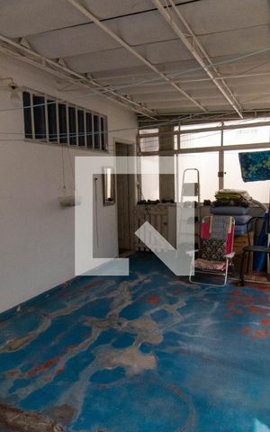 Casa à venda com 262m², 5 quartos e 4 vagas Casa à venda com 262m², 5 quartos e 4 vagasÁrea de Serviço