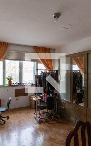 Casa à venda com 262m², 5 quartos e 4 vagas Casa à venda com 262m², 5 quartos e 4 vagasQuarto 2