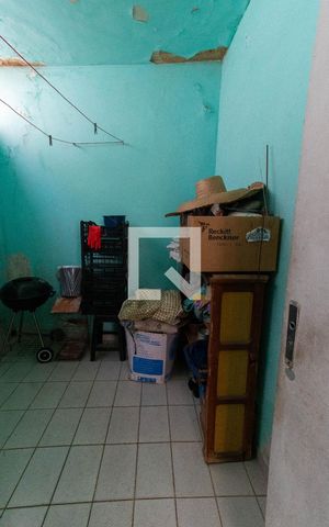 Casa à venda com 262m², 5 quartos e 4 vagas Casa à venda com 262m², 5 quartos e 4 vagasQuarto de Serviço
