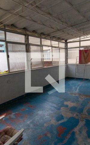 Casa à venda com 262m², 5 quartos e 4 vagas Casa à venda com 262m², 5 quartos e 4 vagasÁrea de Serviço 2