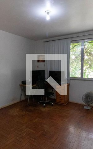 Casa à venda com 262m², 5 quartos e 4 vagas Casa à venda com 262m², 5 quartos e 4 vagasSuíte