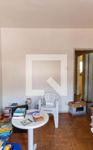 Casa à venda com 262m², 5 quartos e 4 vagas Casa à venda com 262m², 5 quartos e 4 vagasQuarto 3