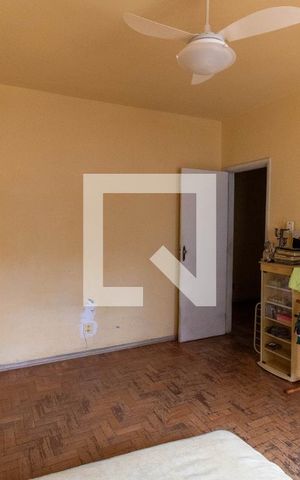 Casa à venda com 262m², 5 quartos e 4 vagas Casa à venda com 262m², 5 quartos e 4 vagasQuarto 1
