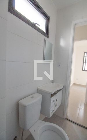 Apartamento à venda com 36m², 2 quartos e sem vaga Apartamento à venda com 36m², 2 quartos e sem vagaBanheiro