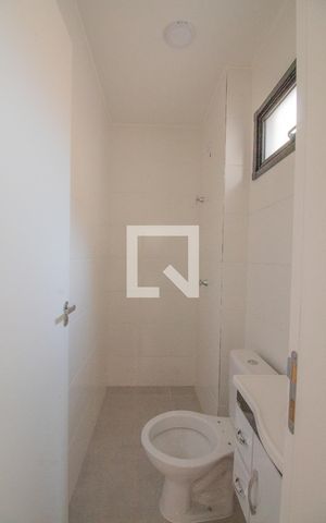 Apartamento à venda com 36m², 2 quartos e sem vaga Apartamento à venda com 36m², 2 quartos e sem vagaBanheiro