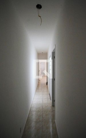 Casa à venda com 120m², 3 quartos e 2 vagasCorredor