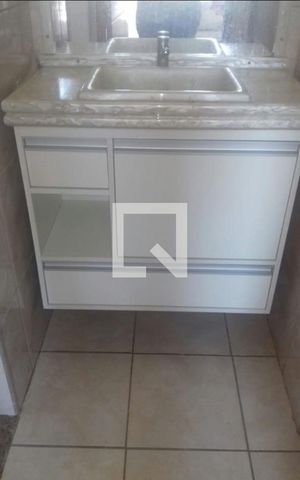 Apartamento à venda com 51m², 2 quartos e 1 vaga Apartamento à venda com 51m², 2 quartos e 1 vagaBanheiro