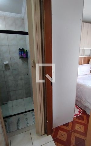 Apartamento à venda com 51m², 2 quartos e 1 vaga Apartamento à venda com 51m², 2 quartos e 1 vagaBanheiro