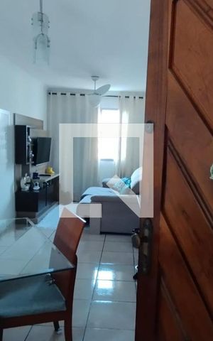 Apartamento à venda com 51m², 2 quartos e 1 vaga Apartamento à venda com 51m², 2 quartos e 1 vagaSala