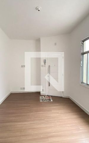 Casa para alugar com 85m², 2 quartos e sem vaga Casa para alugar com 85m², 2 quartos e sem vagaSala