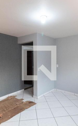 Casa para alugar com 120m², 2 quartos e sem vaga Casa para alugar com 120m², 2 quartos e sem vagaSala