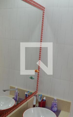 Apartamento à venda com 181m², 2 quartos e 1 vagaBanheiro da Suíte