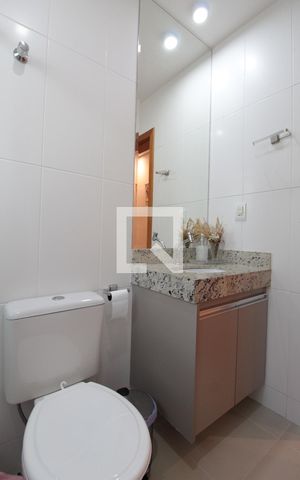 Apartamento à venda com 80m², 3 quartos e 2 vagasBanheiro Social