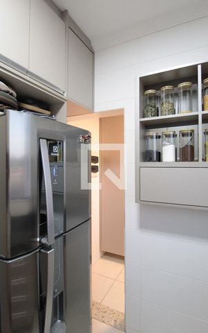Apartamento à venda com 80m², 3 quartos e 2 vagasCozinha