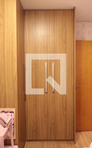 Apartamento à venda com 80m², 3 quartos e 2 vagasQuarto 2